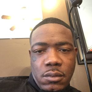 Meet your Posher, Dontae